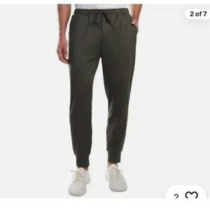*NWT Kirkland Signature Men's Active Jogger Pants